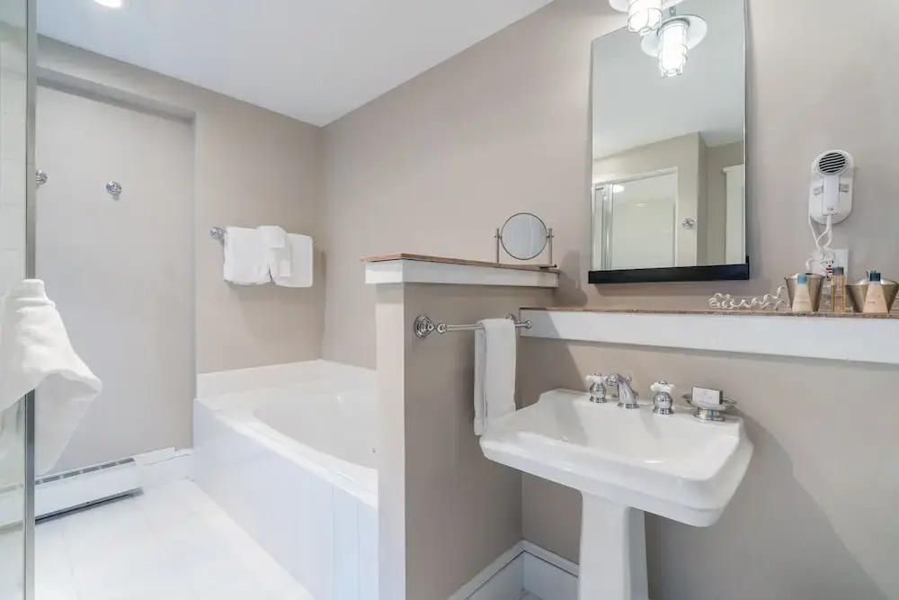 River Club 304 3 Bedroom Condo by Alpine Lodging Telluride
