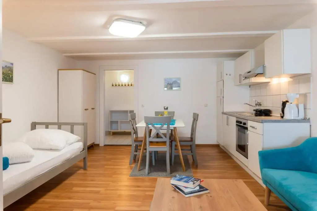 Alpine Hostel A12