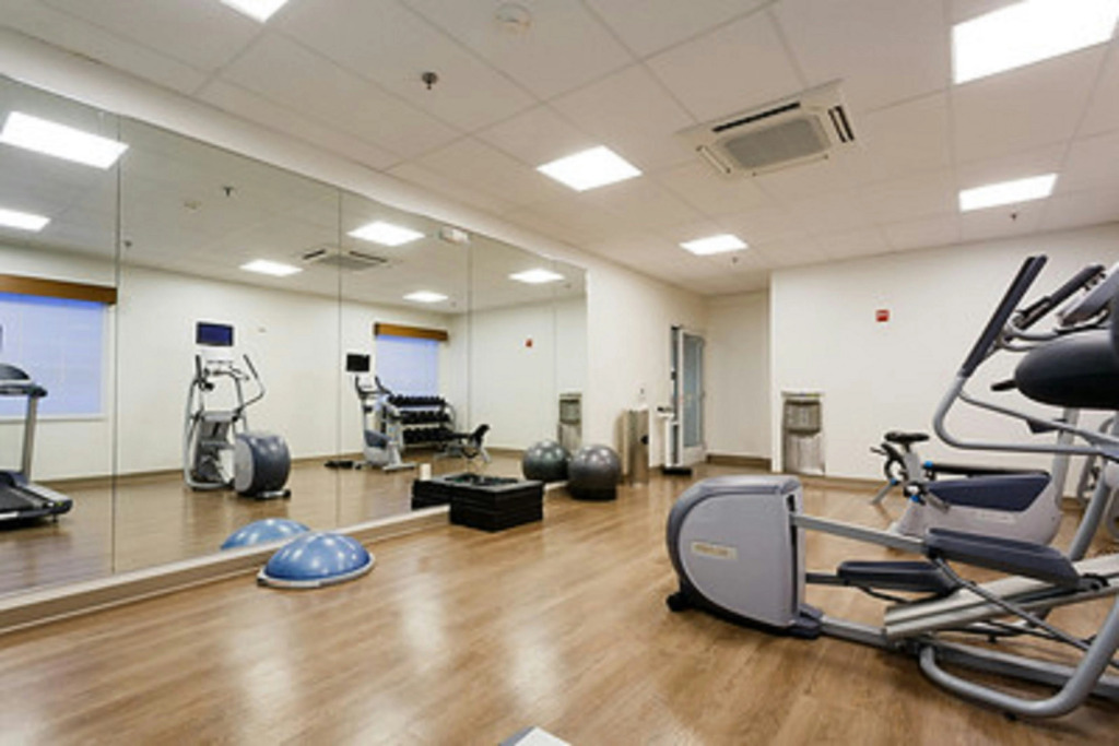 Holiday Inn Express Hotel & Suites Reading by IHG