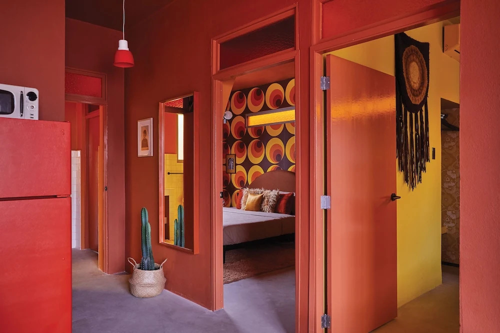 MOOD HAUS by DW - 70s Retro Stays
