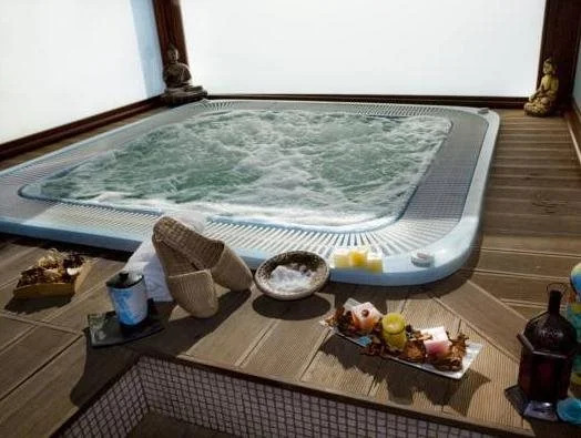 Ghibli Hotel