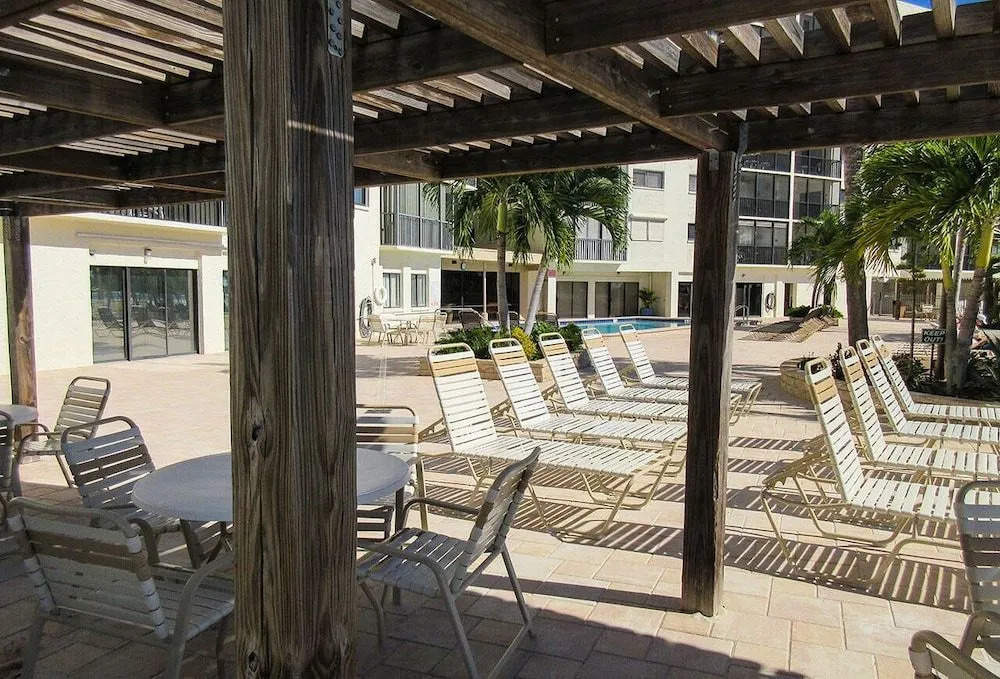 Carlos Pointe PH2 - 3 Br Condo