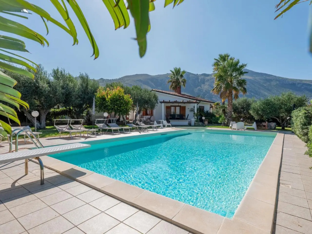 Villa New Charme