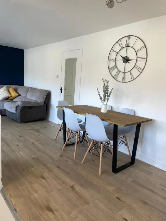 Ross Place Apartment