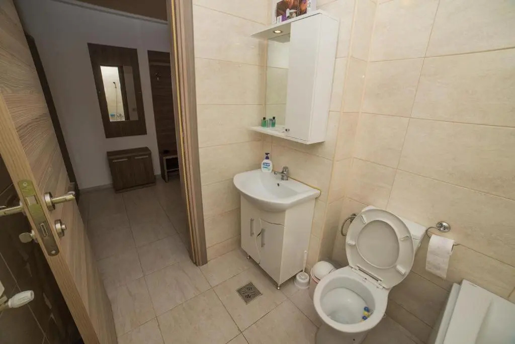 Summerland Sea View Apartment