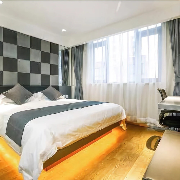 Zhotels Shanghai Meilongzhen Plaza West Nanjing Road Branch