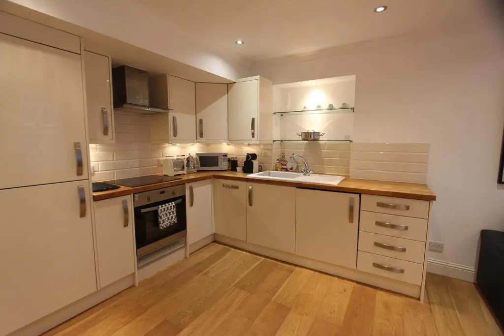 3 New Assembly Close - Royal Mile