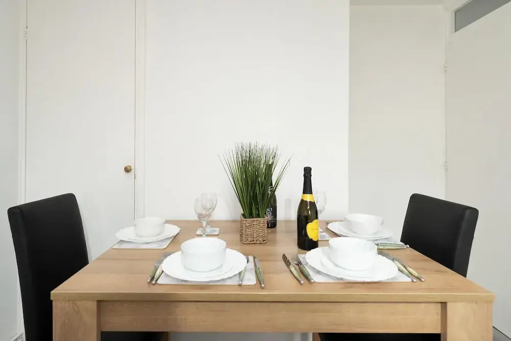 1bedlondonapt-freeparking-fastwifi-sofabed