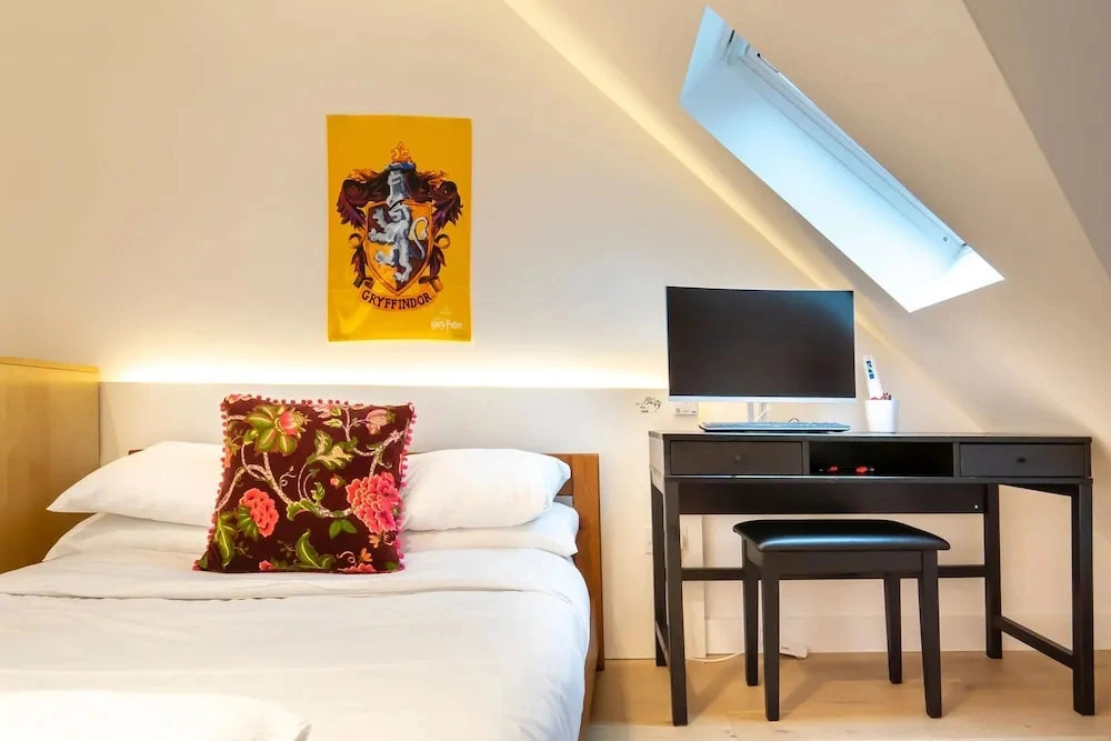 Modern Duplex in Ealing Common