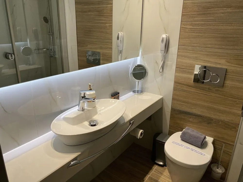 Marvel Deluxe Rooms