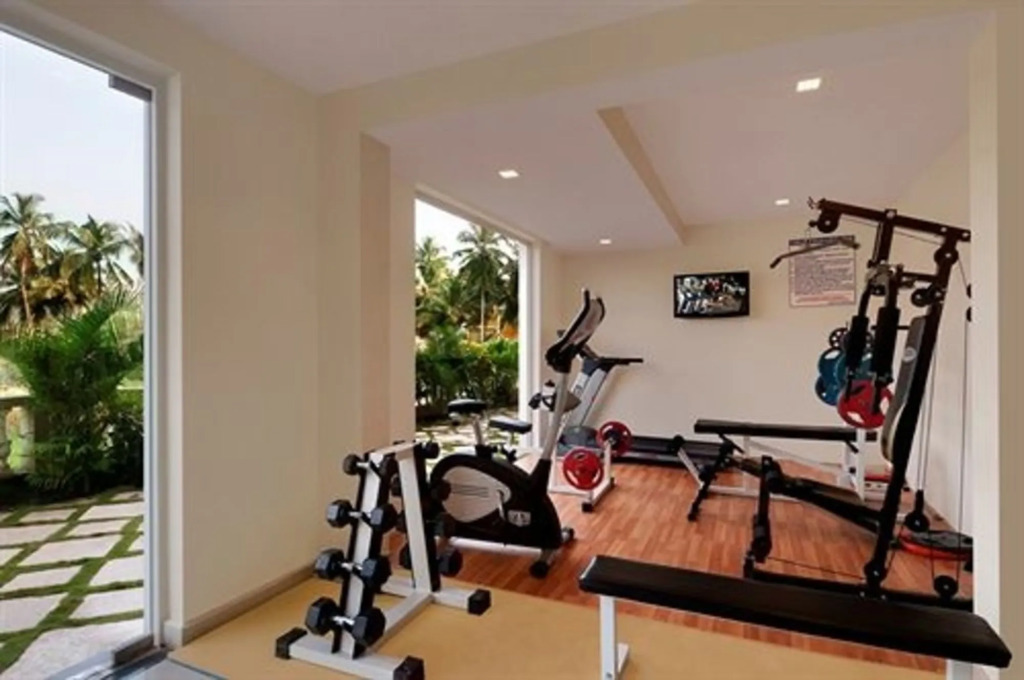 The Golden Suites & Spa, Calangute, 5 mins odd drive to the beach