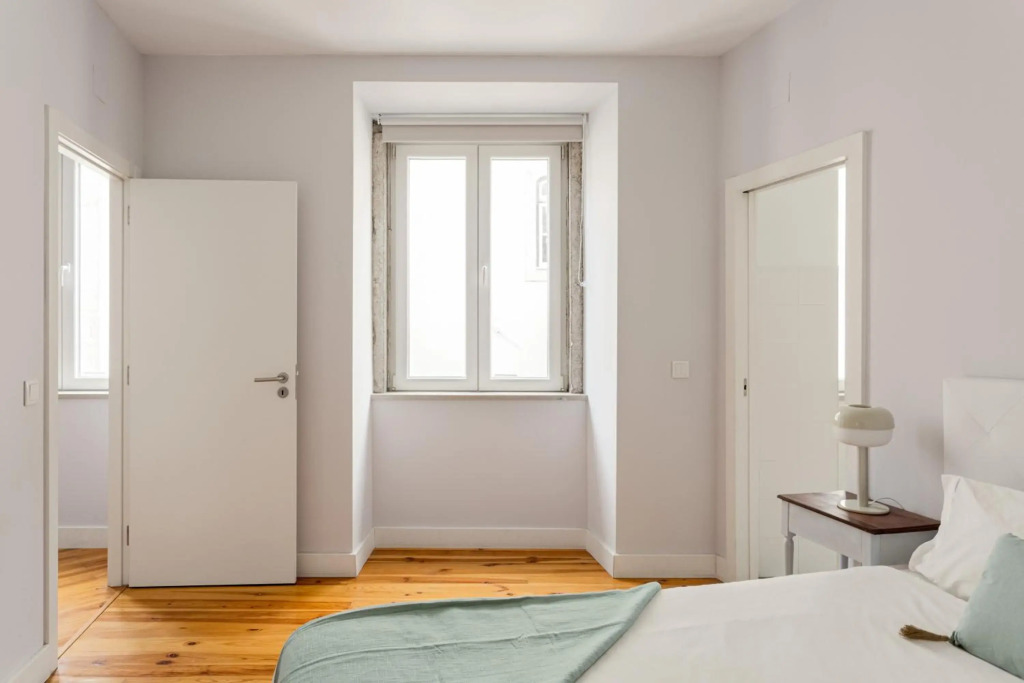 ALTIDO Vintage 2BR Apt in Chiado, nearby Rossio train station