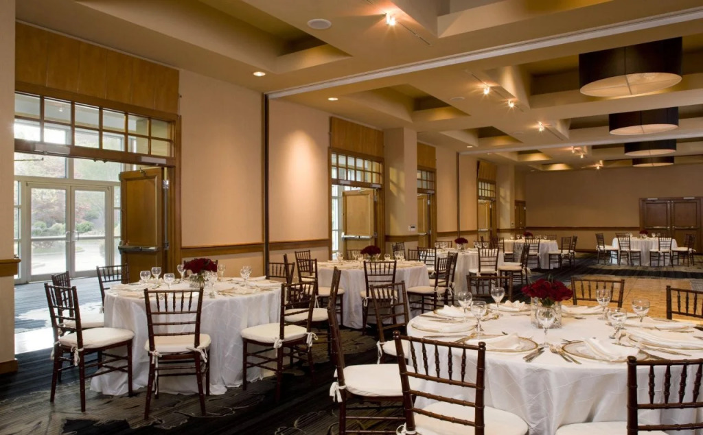 Le Meridien Boston Cambridge