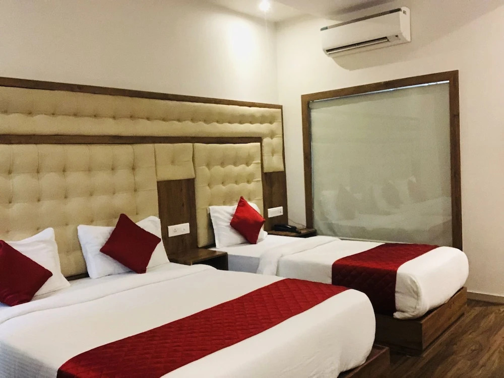 Hotel BKC Garden