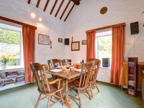 Holiday Home Pantperthog