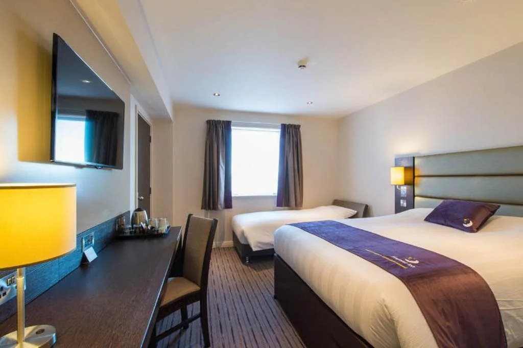Premier Inn Manchester Trafford Centre South