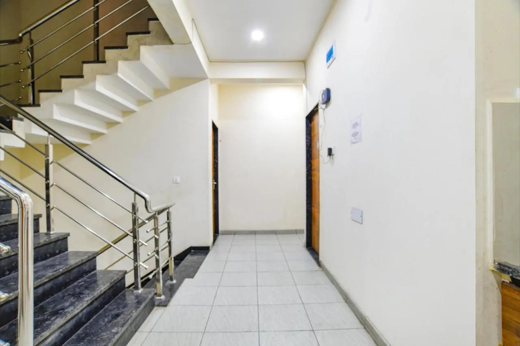 Hotel Blue Moon, Indore