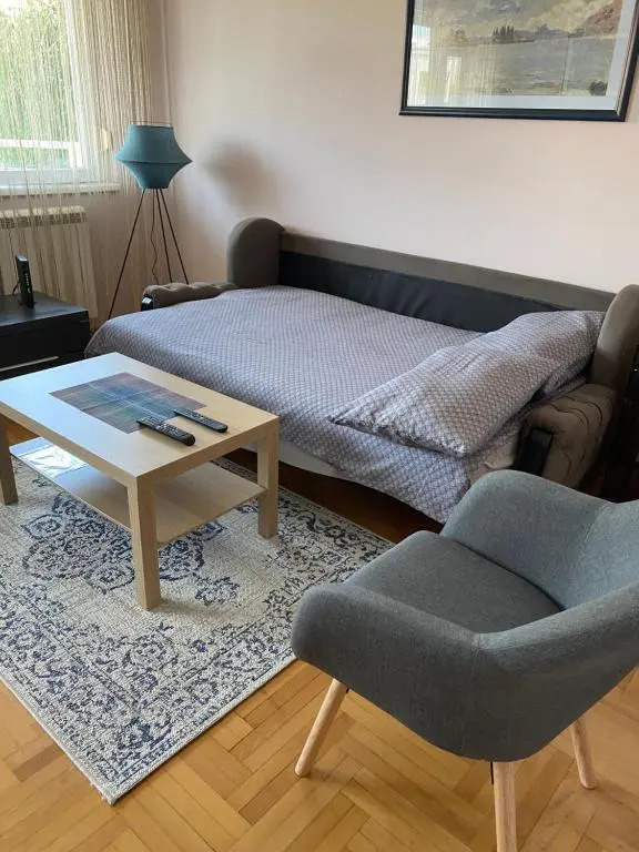 Hill Apartment