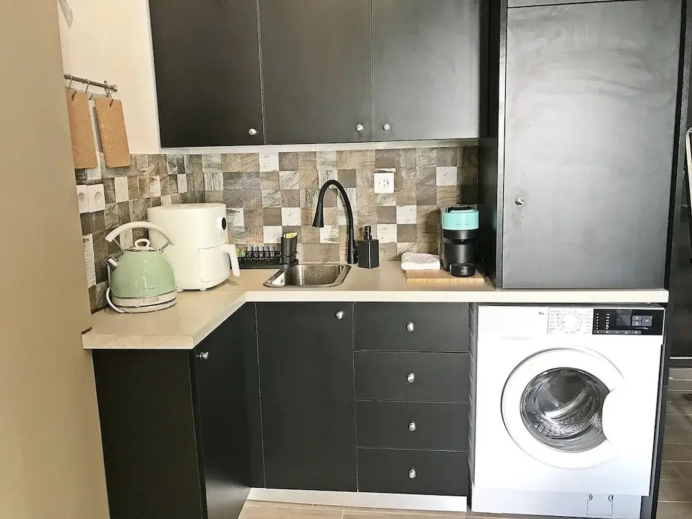 Studio for 2 Near Syngrou Fix Metro Station