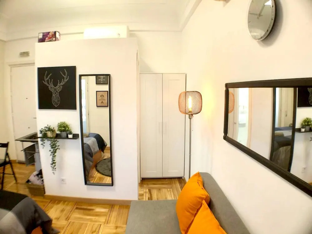Studio in Madrid, With Wonderful City View and Wifi