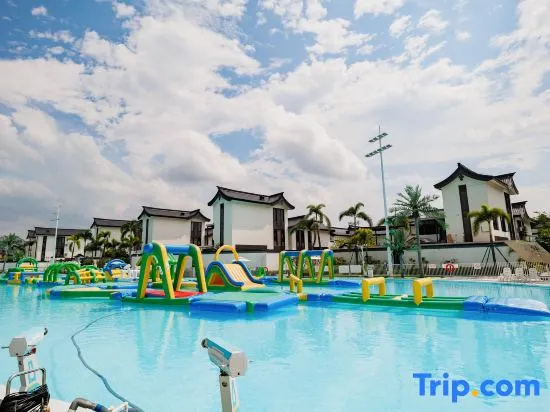 Qingyuan Miaoleiwu Villa (Hudiewan Happy Water World)
