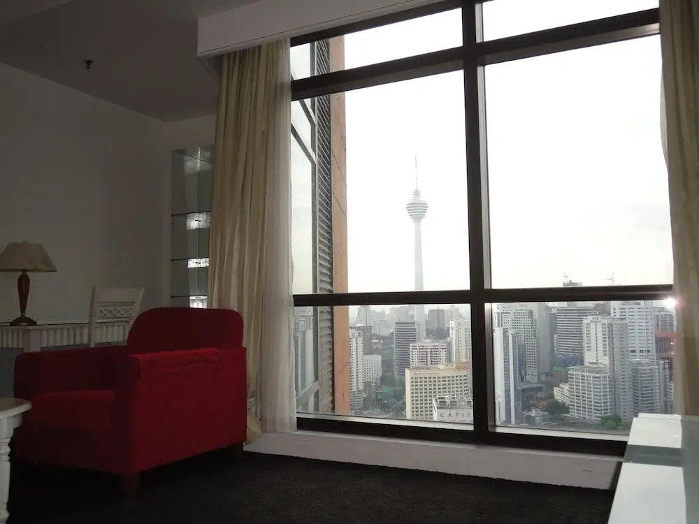 Blue Sky Apartment