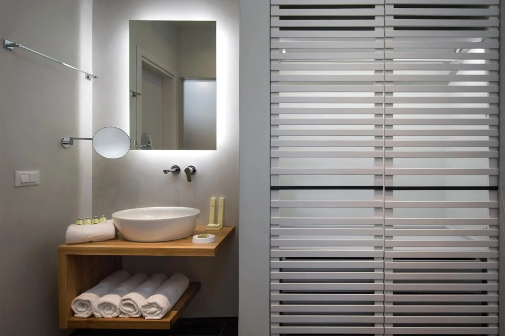Meltemi Excelsior Suites