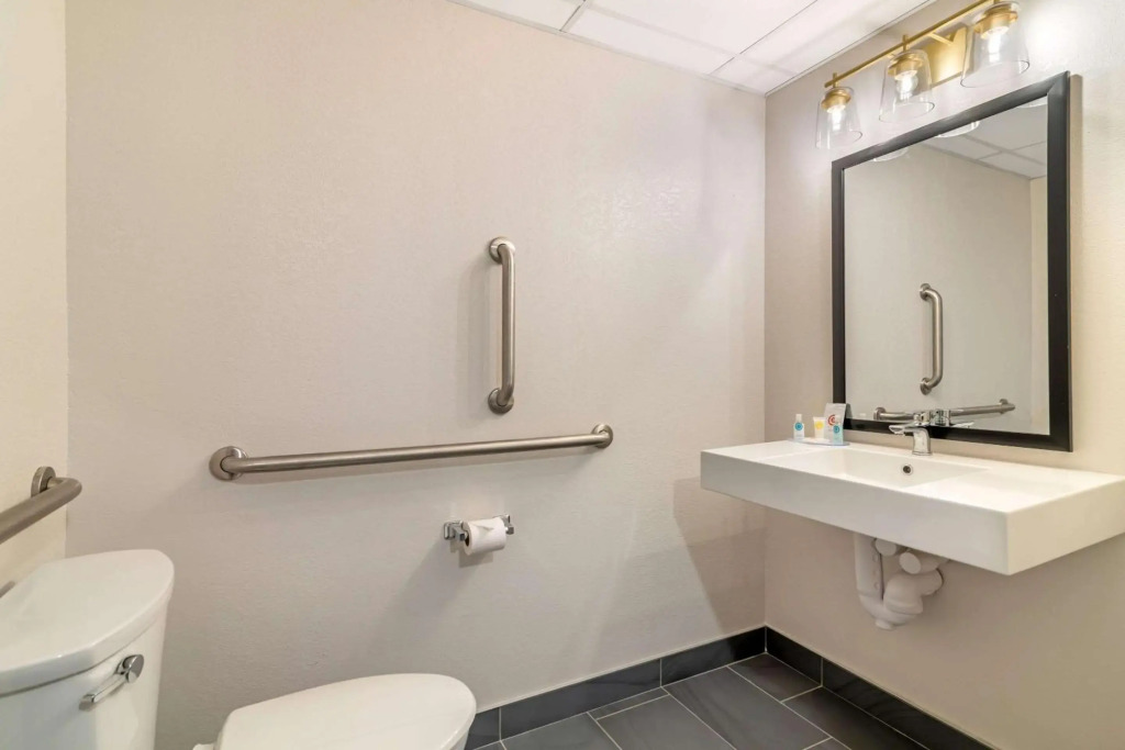The Clocktower Hotel Latham - North Albany, an Ascend Collection Hotel