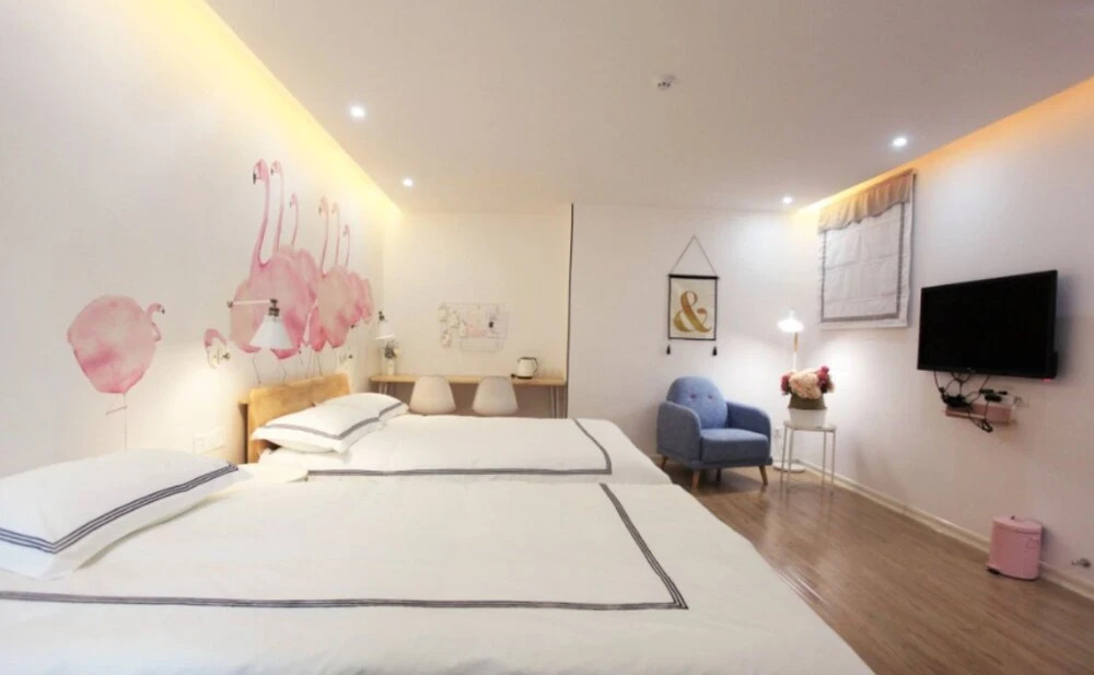 Love Flower Hostel