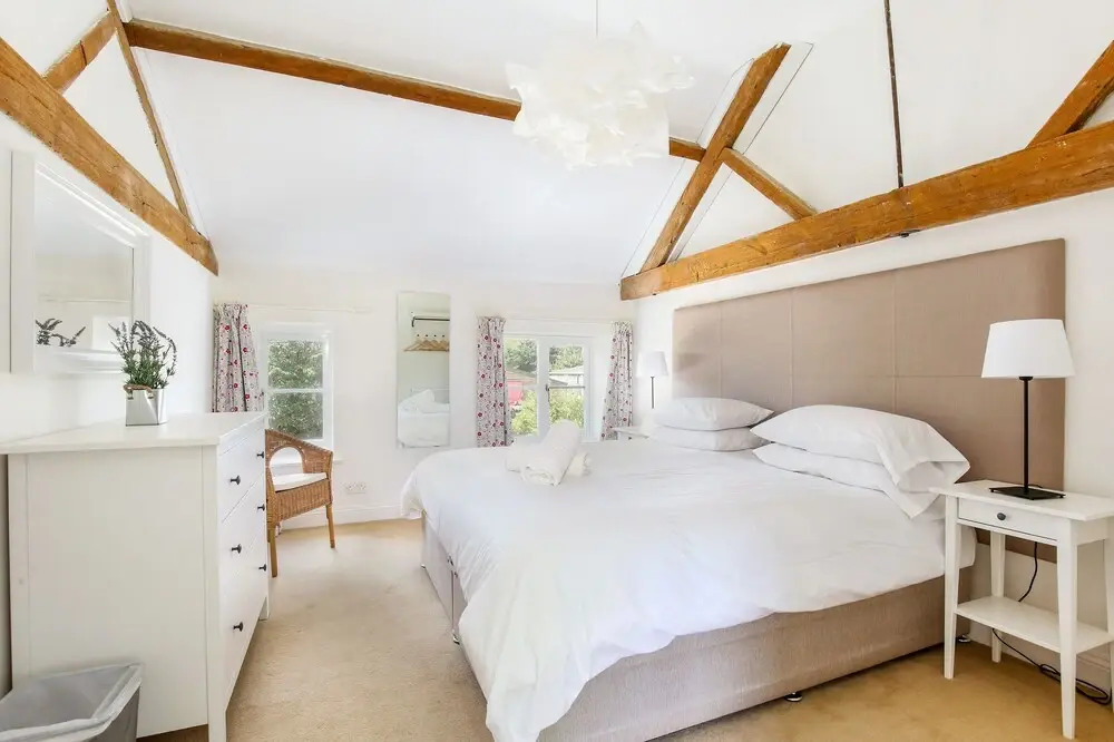 Rustic Cotswolds Farmhouse by Burford