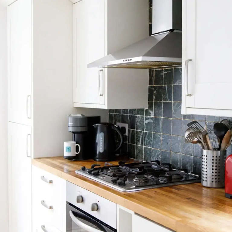Charming 3bd Townhouse Right in the City Centre