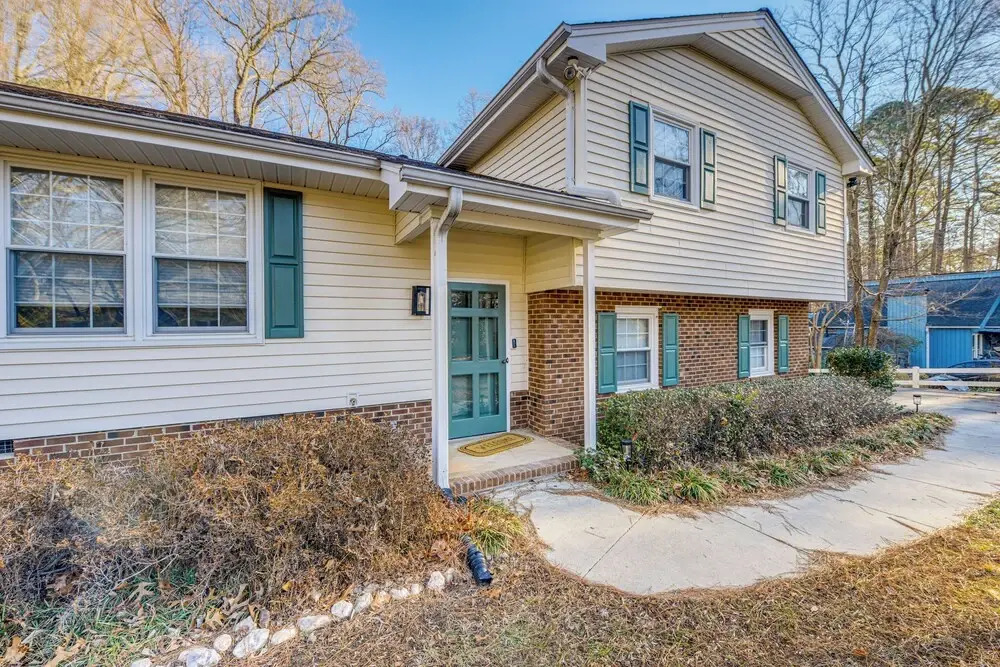 Home 1 Mi to Dtwn Cary! Easy Commute to Triangle