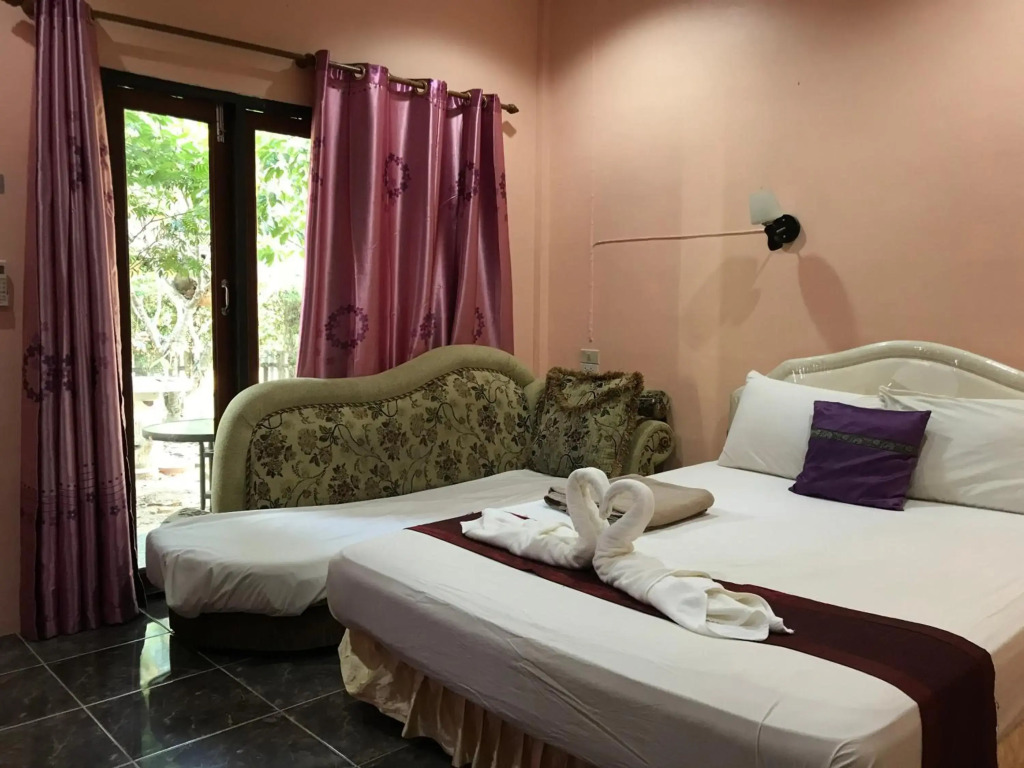 Green Leaf Resort