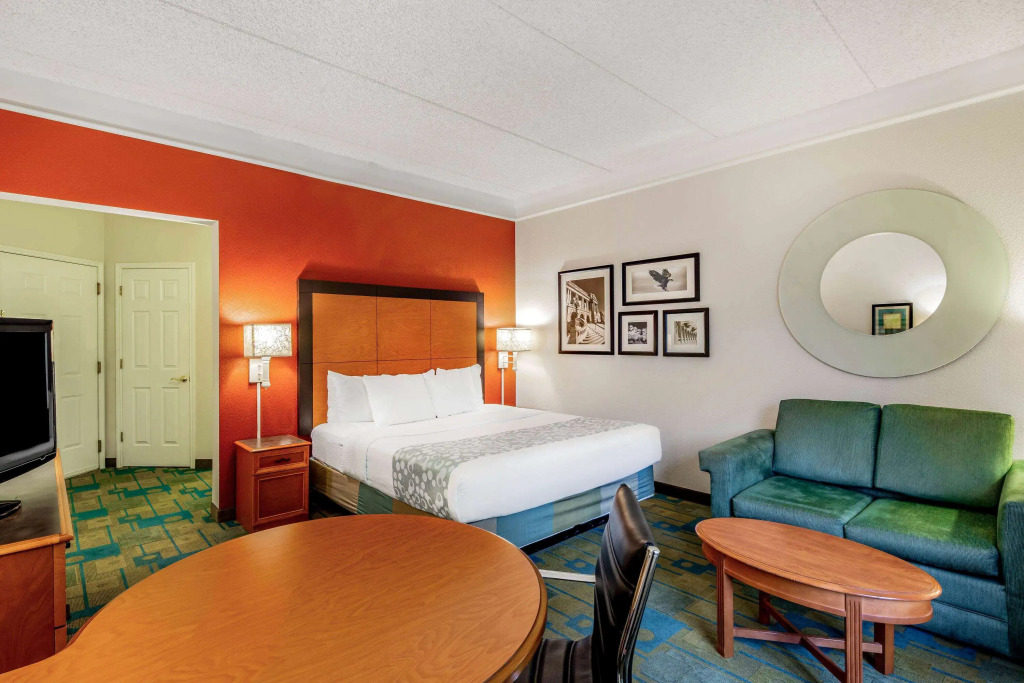 La Quinta Inn & Suites by Wyndham Fremont Silicon Valley