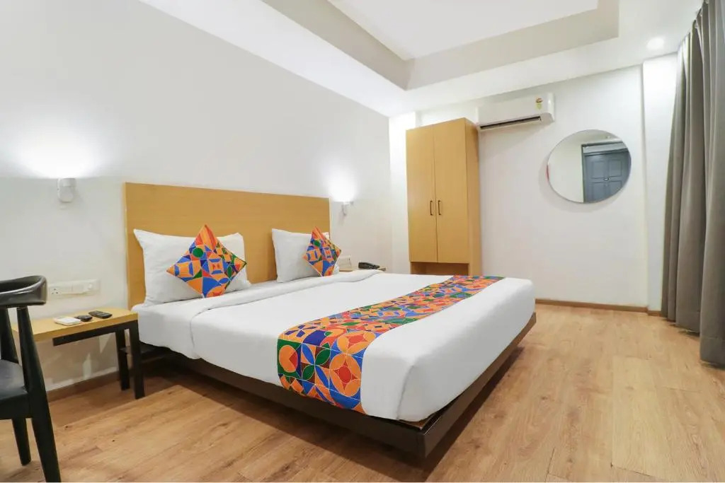 FabHotel Pantao Stays