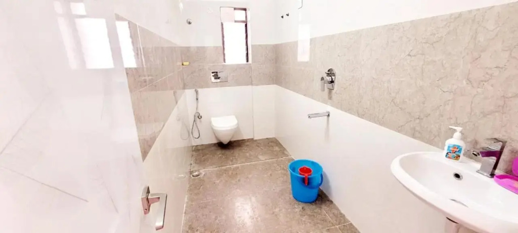 Entire Apartment -Pradhan Nagar Middle of the city