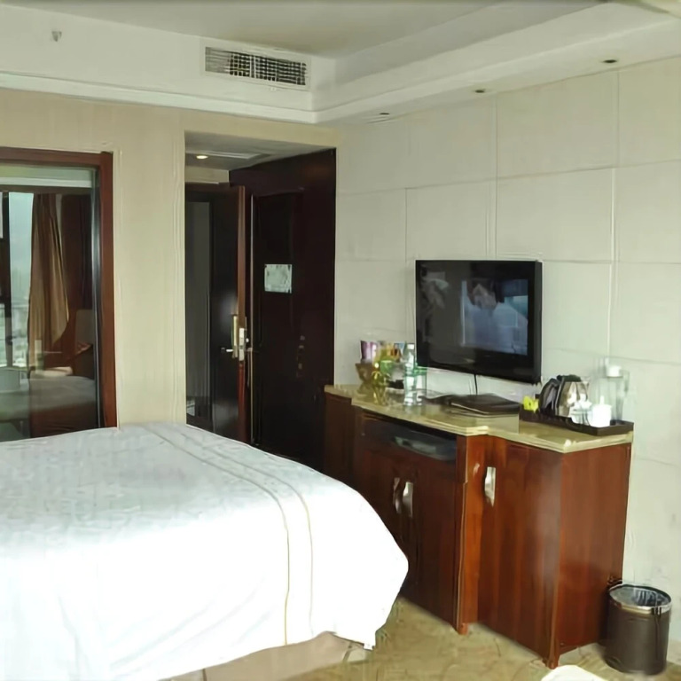 Chunqiu International Hotel - Guangyuan