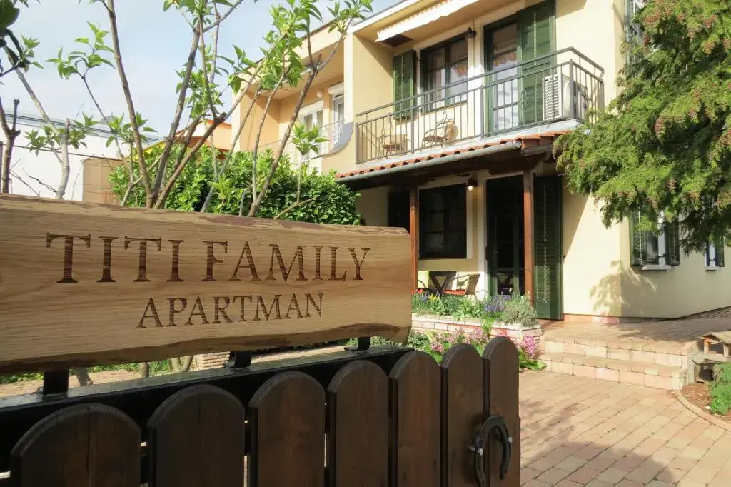 Titi Family Apartman