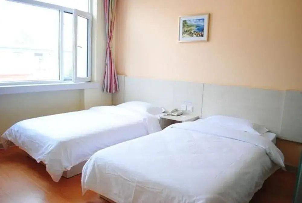 Xinjinyong Express Hotel