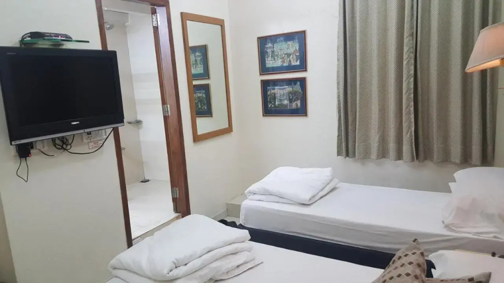 Bentley Hotel Marine Drive