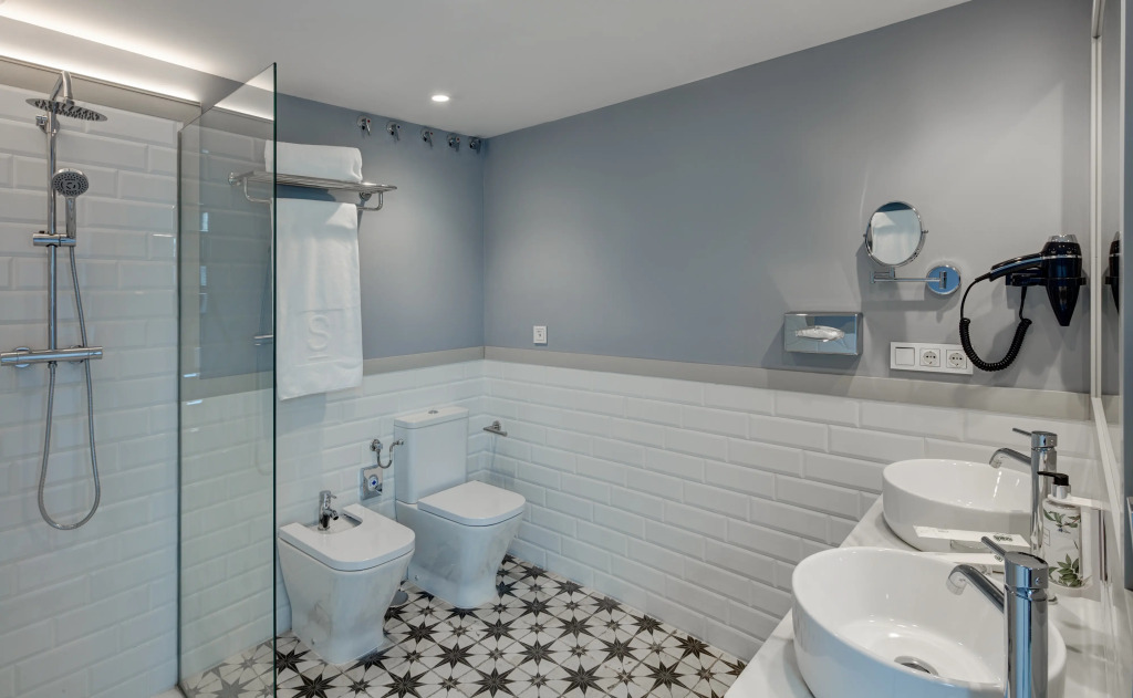 Sercotel Granada Suites