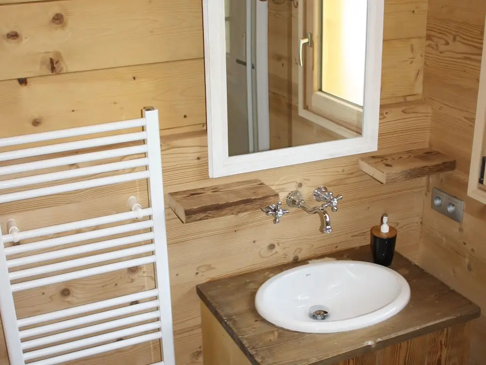 Luxurious Chalet in Le Chinaillon with Sauna