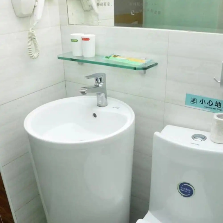 Wenxin Hotel South Hospital