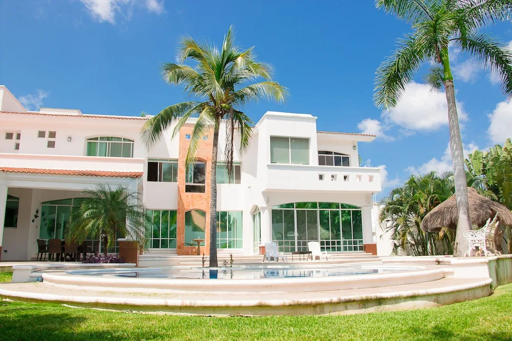 Luxury Villa Alamos