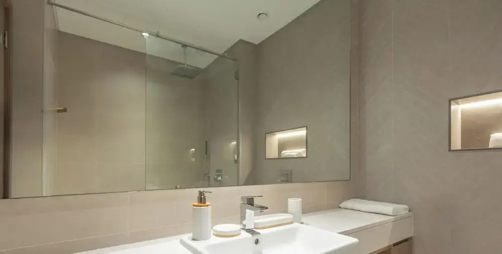 LUX The Burj Khalifa Lagoon View Suite 5