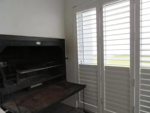 87 Marine Drive