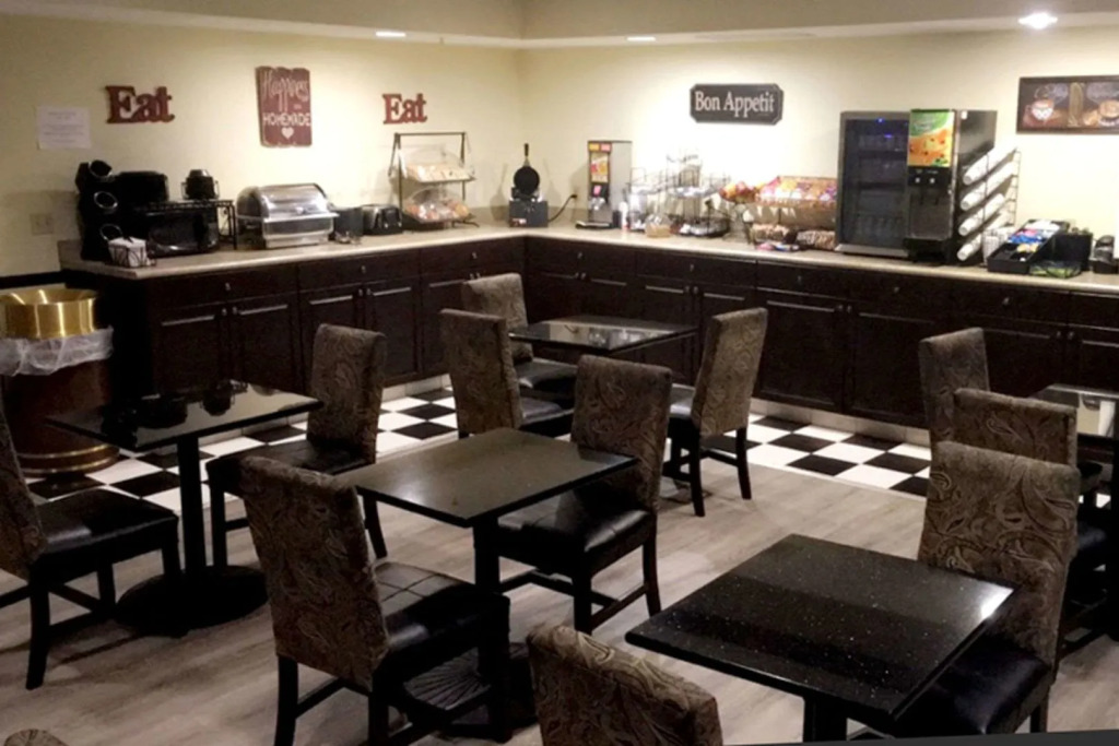 Evangeline Downs Hotel, an Ascend Collection Hotel