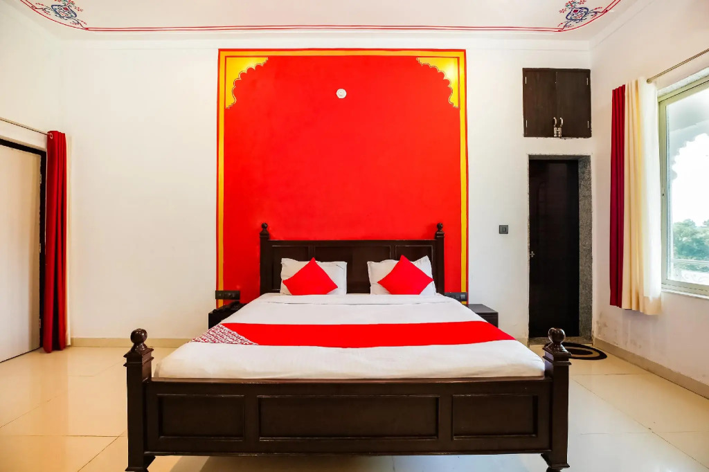 OYO 65920 Hotel Shree Daulatgarh