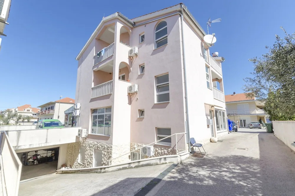 Apartment Lena
