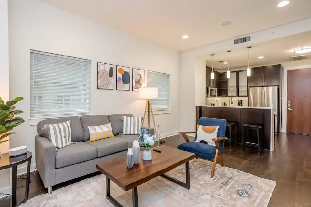 Constellations Elegant 1 BR in Downtown Houston